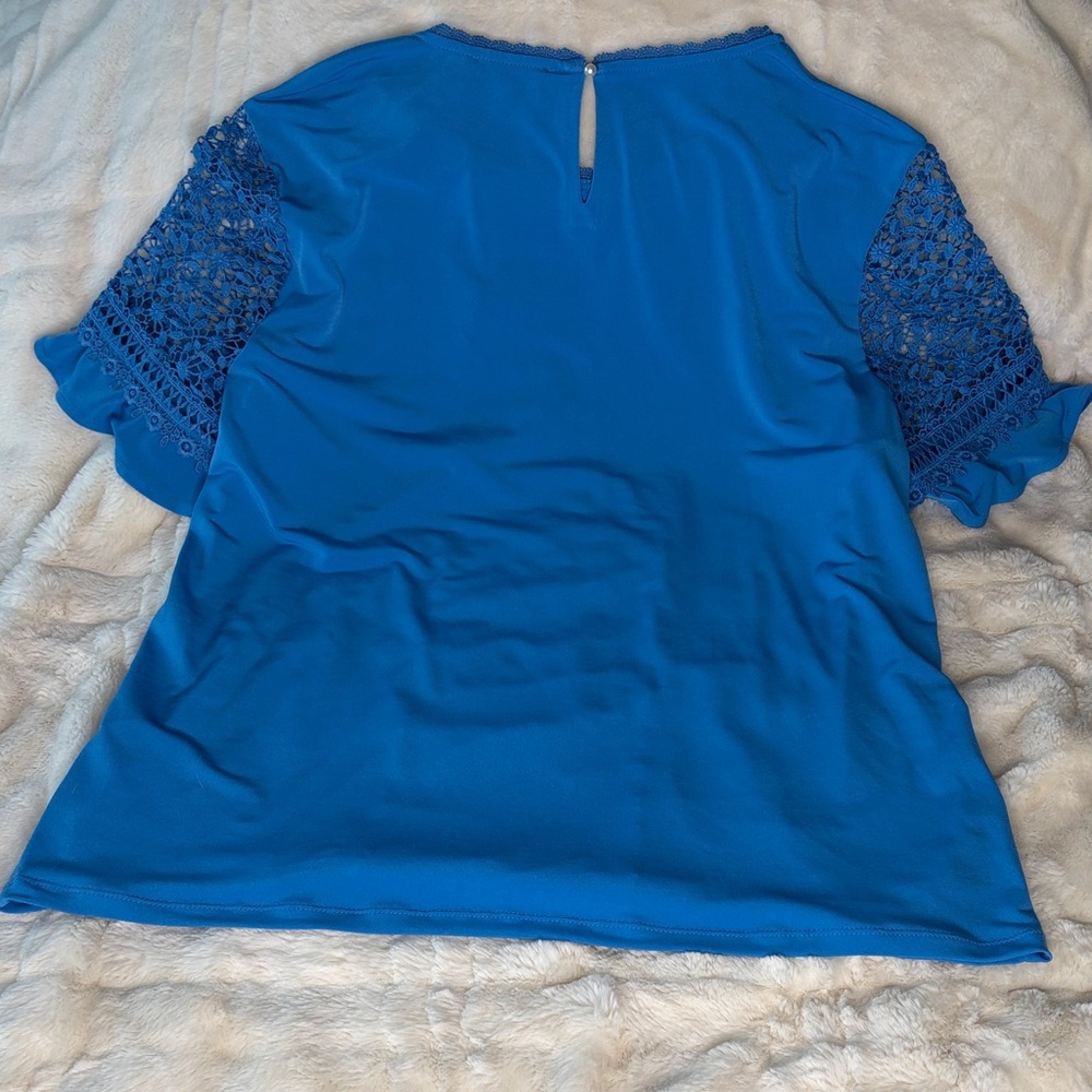 Karl Lagerfeld Vibrant Blue Lace Women's Blouse Size L Pearl Button Designer - Picture 6 of 9